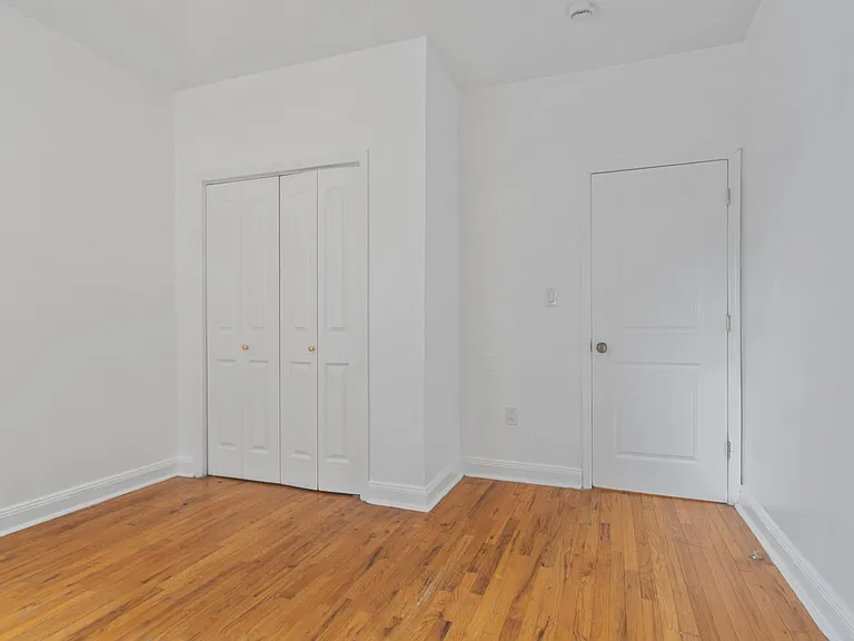 149 Grant Ave #2C — Photo 14