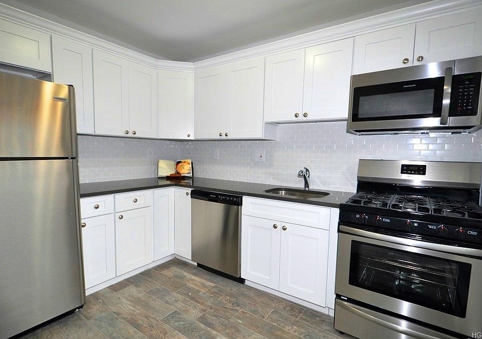 1st image of 10 Fieldstone Dr APT 328