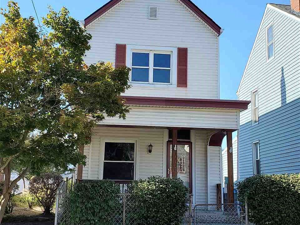 1st image of 105 8th Ave