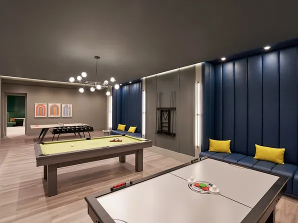 271 West 47th Street image 17 of 18