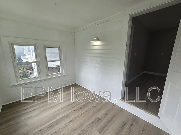 1527 4th Ave SE — Photo 37