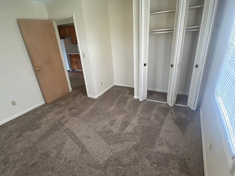 Welcome to Manor Heights Apartments! — Photo 17
