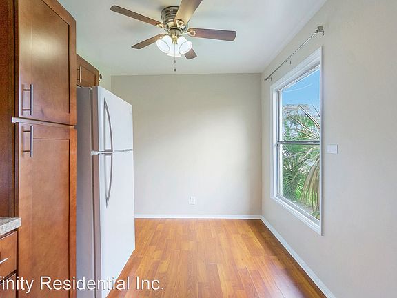 3rd image of 504 W L St #11520959