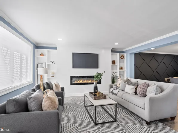 4938 Lindsay Rd, Baltimore, MD 21229