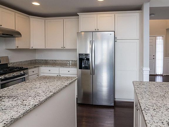 3rd image of 36305 St Andrews Dr