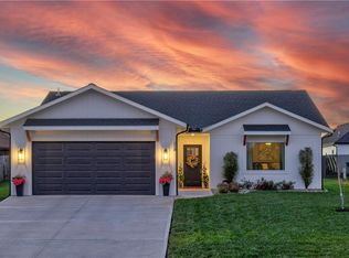 218 S Dalton Dr, Lone Jack, MO 64070