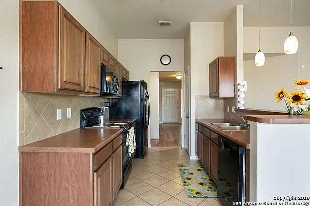 4003 Matson Mnr — Photo 5