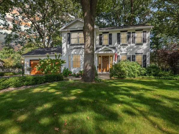 153 Hidden Forest Rd, Battle Creek, MI 49014