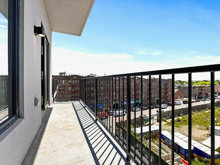 2915 Albemarle Rd #4A — Photo 10