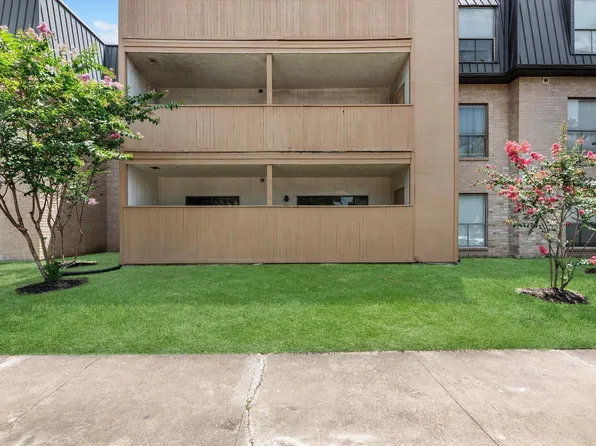 8423 Hearth Dr APT 3, Houston, TX 77054