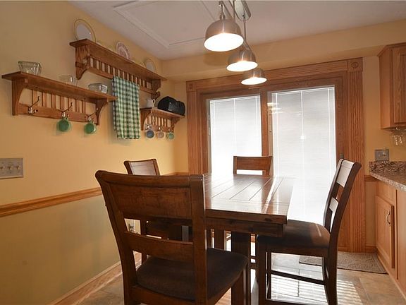 5th image of 13457 Sugarbush Ave NW
