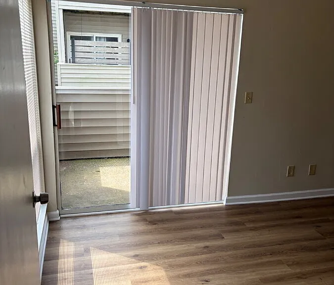 1313 Bradley Dr — Photo 5