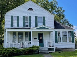 17 Chenango St, Cazenovia, NY 13035