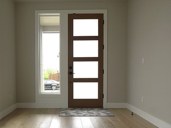 5th image of 9704 NE 112th Cir