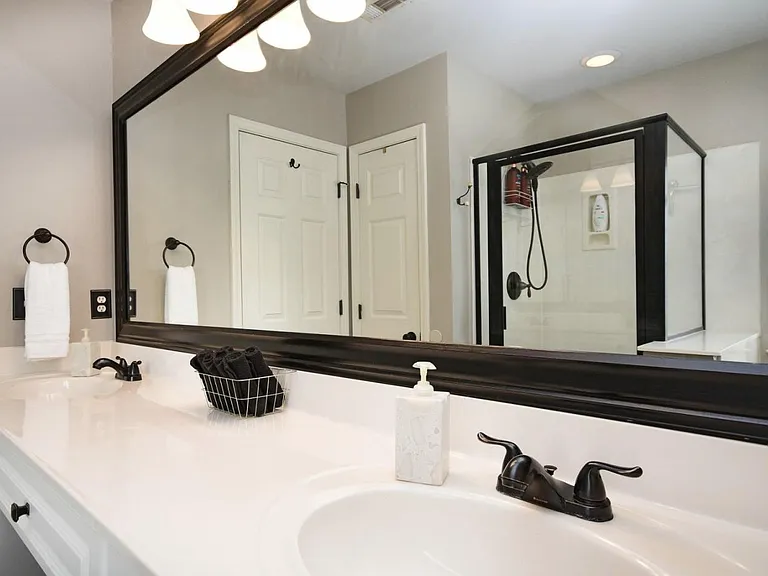 614 Glassyrock Ct — Photo 17