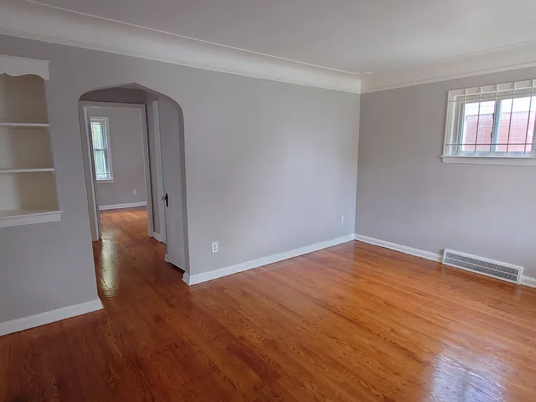5263 Lodewyck St — Photo 8