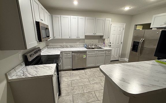 5th image of 1663 W 24th St