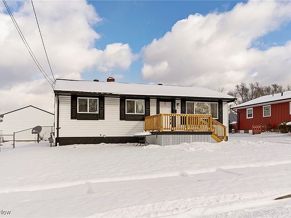 4th image of 111 Bassett Ln