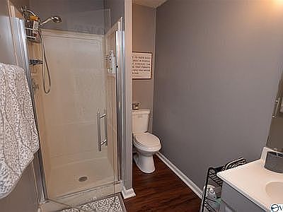 4th image of 2843 Westchester Dr SW