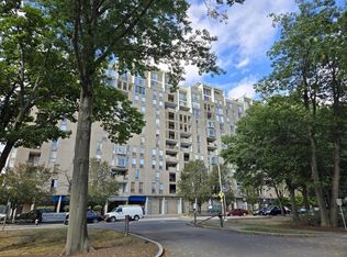 33 Pond Ave APT 417, Brookline, MA 02445
