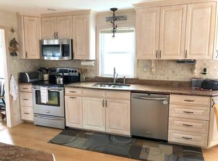 1 Golden Ave, Biddeford, ME 04005