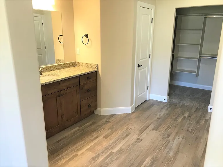 509 W 101st #101 — Photo 14