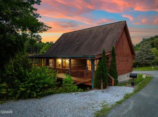 1810 Trout Way, Sevierville, TN 37862