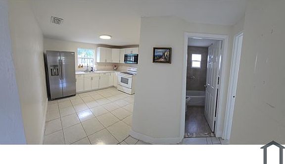 4th image of 314 Foster Rd