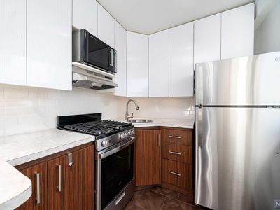 6515 Kennedy Blvd E APT 5Q, West New York, NJ, 07093