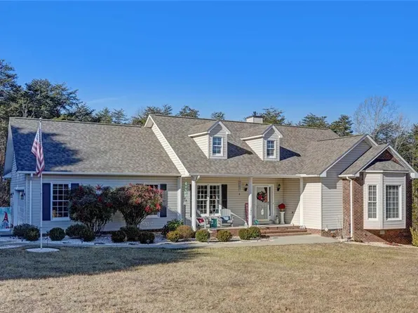 1500 Harrison Crossroad Loop, Reidsville, NC 27320