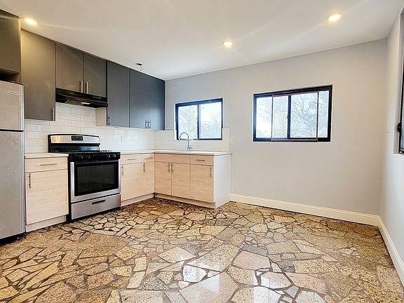 2nd image of 29 Pearsall Ave #3