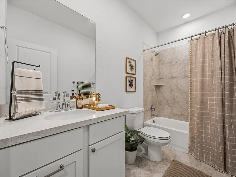 858 Papaya Dr — Photo 22