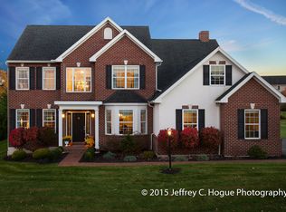 1402 Springhouse Rd, Reading, PA 19608