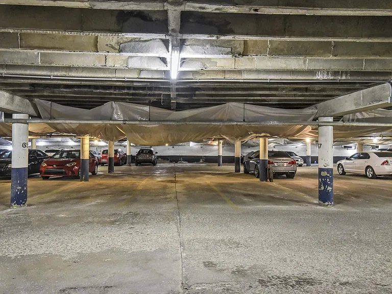 11850 Edgewater Dr #820 — Photo 29