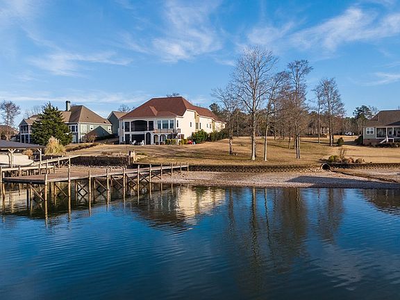 5th image of 101 Gardenia Dr