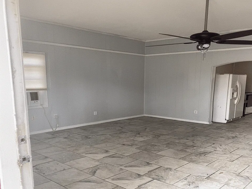 2 bed, 900 sqft, $950 — Photo 3