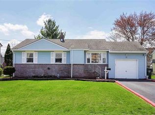 11 Concord Rd, Iselin, NJ 08830