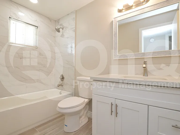4044 W Burgess Ln — Photo 16