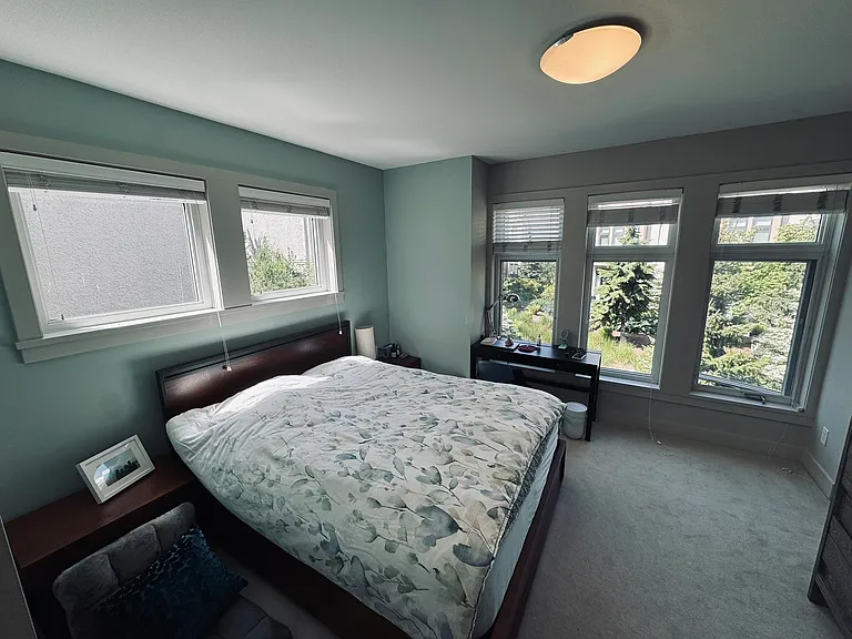 5879 Gray Ave #4 — Photo 20