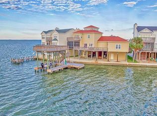 3719 Sabrina, Galveston, TX 77554