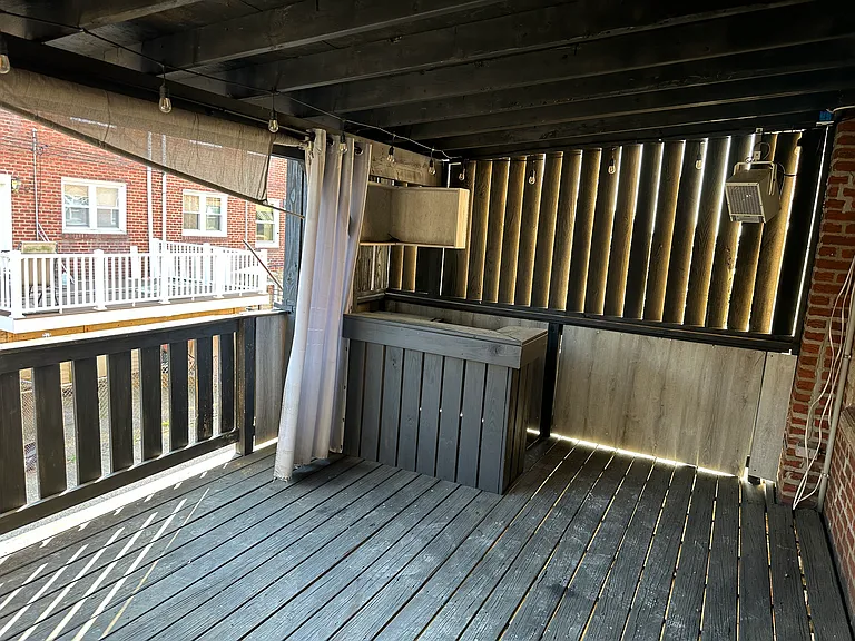 2132 Stevens St — Photo 7
