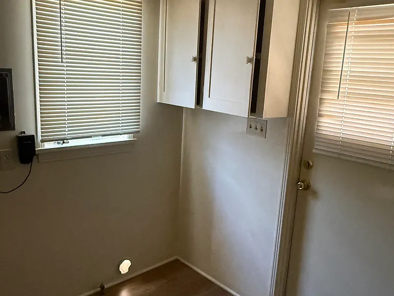 153 E Pasadena St — Photo 8