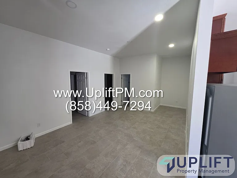 9013 Magnolia Ave — Photo 3