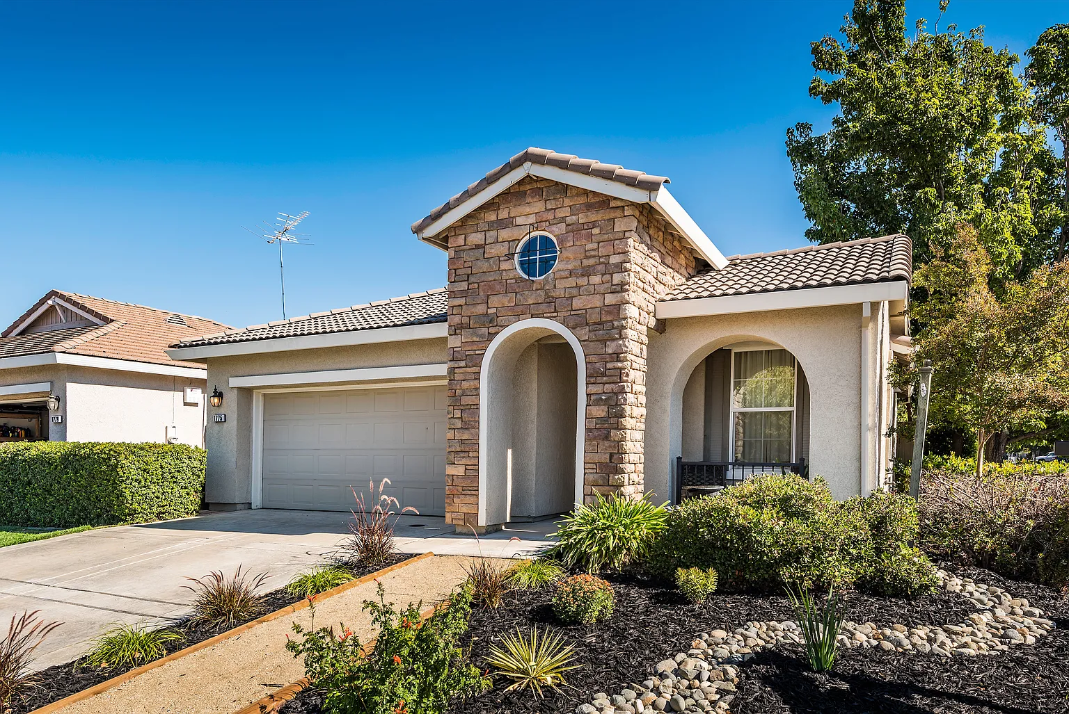 1775 Zurlo Way photo 1