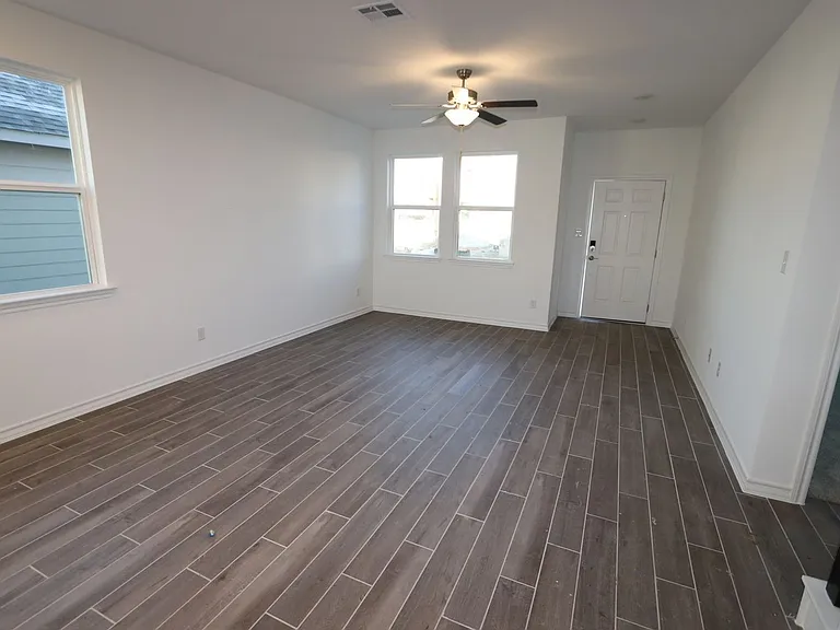 112 Watkinville Rd — Photo 5
