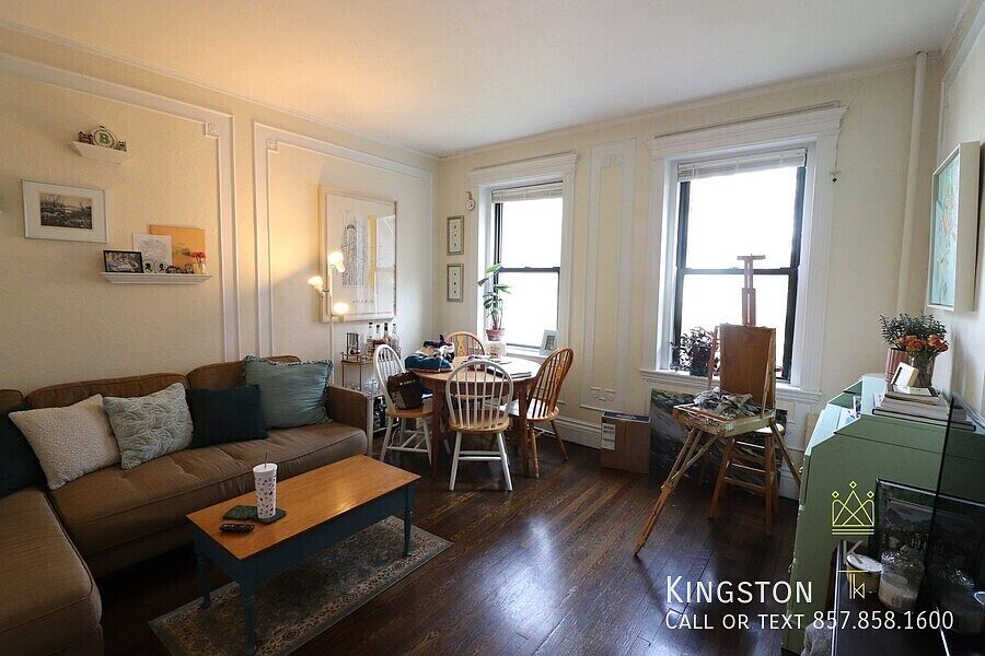 1st image of 1959 Commonwealth Ave APT 4