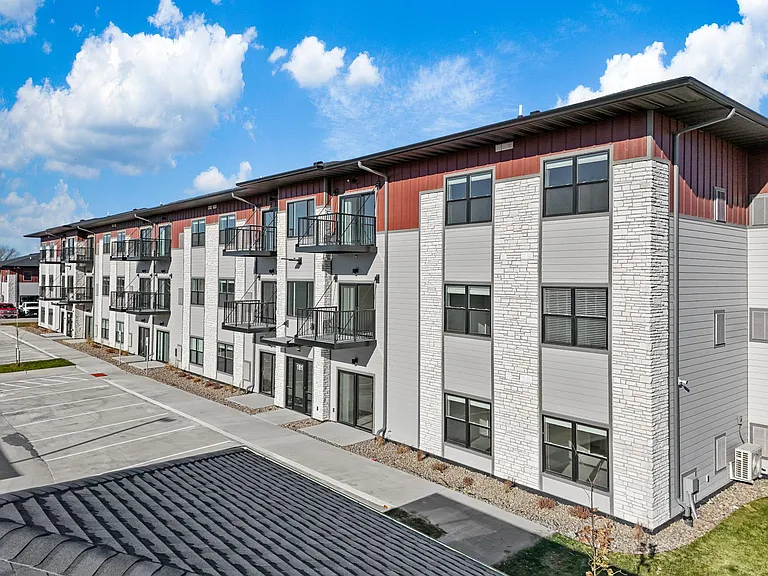 Stratford Pointe — Photo 8