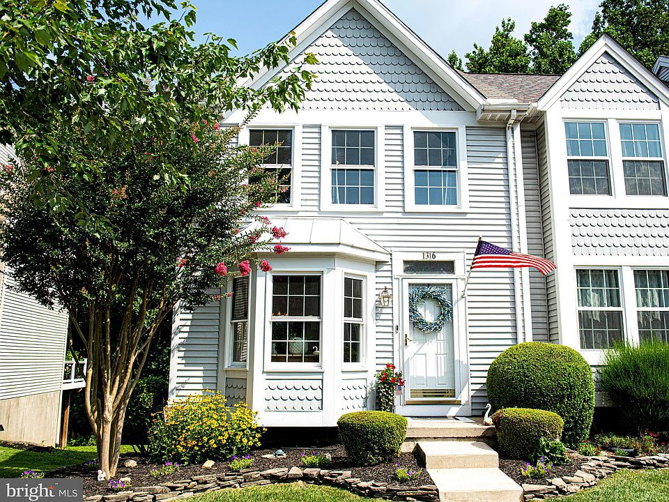 1st image of 1316 Bennett Pl