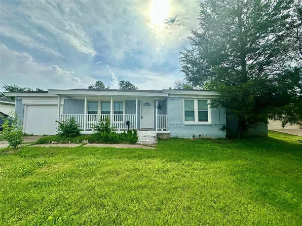 4114 Rufe Snow Dr, North Richland Hills, TX 76180