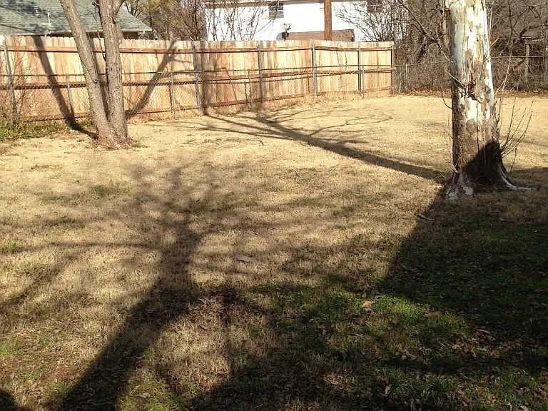 343 Woodcrest Dr — Photo 12